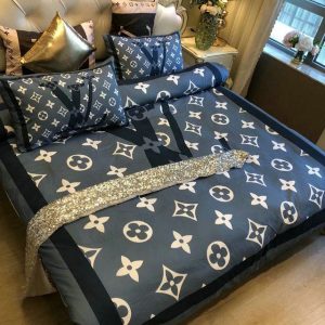 Louis Vuitton Logo Brand Bedding Set Home Decor Luxury Bedspread Bedroom