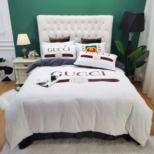 Gucci Amazing White Logo Brand Bedding Set Bedroom Luxury Home Decor Bedspread