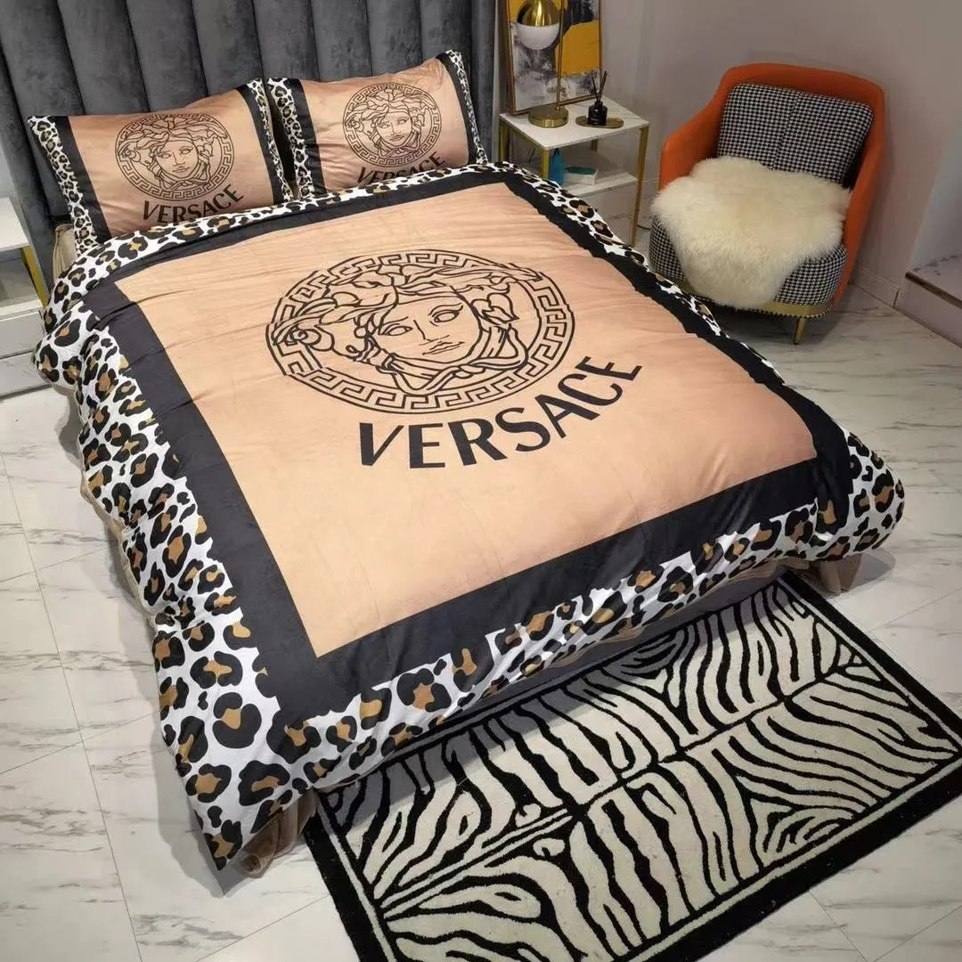 Gianni Versace Brown Logo Brand Bedding Set Bedspread Home Decor Luxury Bedroom