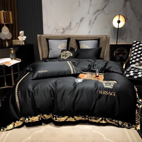 Gianni Versace Black Logo Brand Bedding Set Luxury Bedroom Bedspread Home Decor