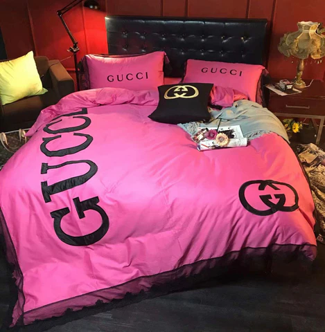 Gucci Pinky Logo Brand Bedding Set Bedspread Home Decor Bedroom Luxury