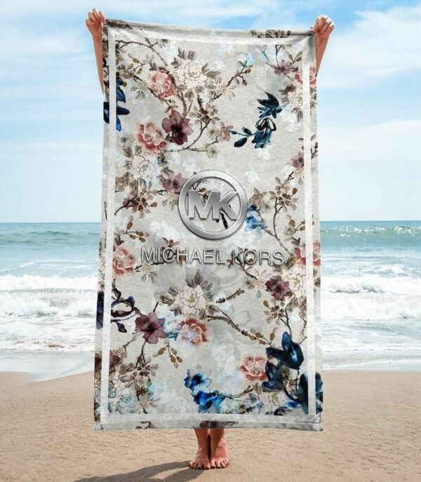 Michael Kors Beach Towel Summer Item Luxury Fashion Soft Cotton Accessories