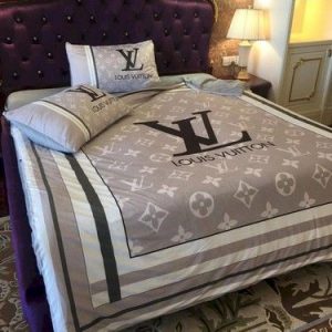 Louis Vuitton Customized Logo Brand Bedding Set Bedspread Luxury Home Decor Bedroom