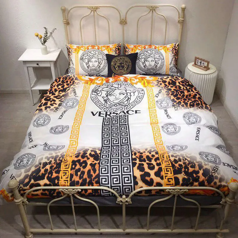 Versace Leopard Logo Brand Bedding Set Bedspread Home Decor Luxury Bedroom