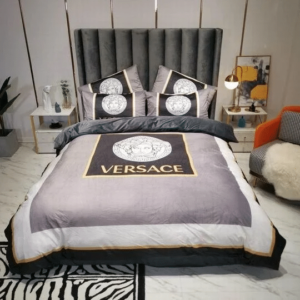 Versace Logo Brand Bedding Set Luxury Bedroom Home Decor Bedspread