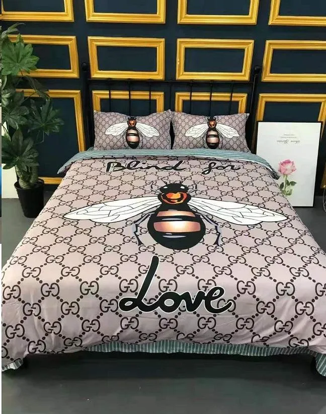 Gucci Bee Love Logo Brand Bedding Set Home Decor Bedspread Luxury Bedroom