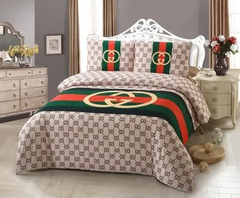 Gucci Brown Stripe Logo Brand Bedding Set Home Decor Bedroom Luxury Bedspread