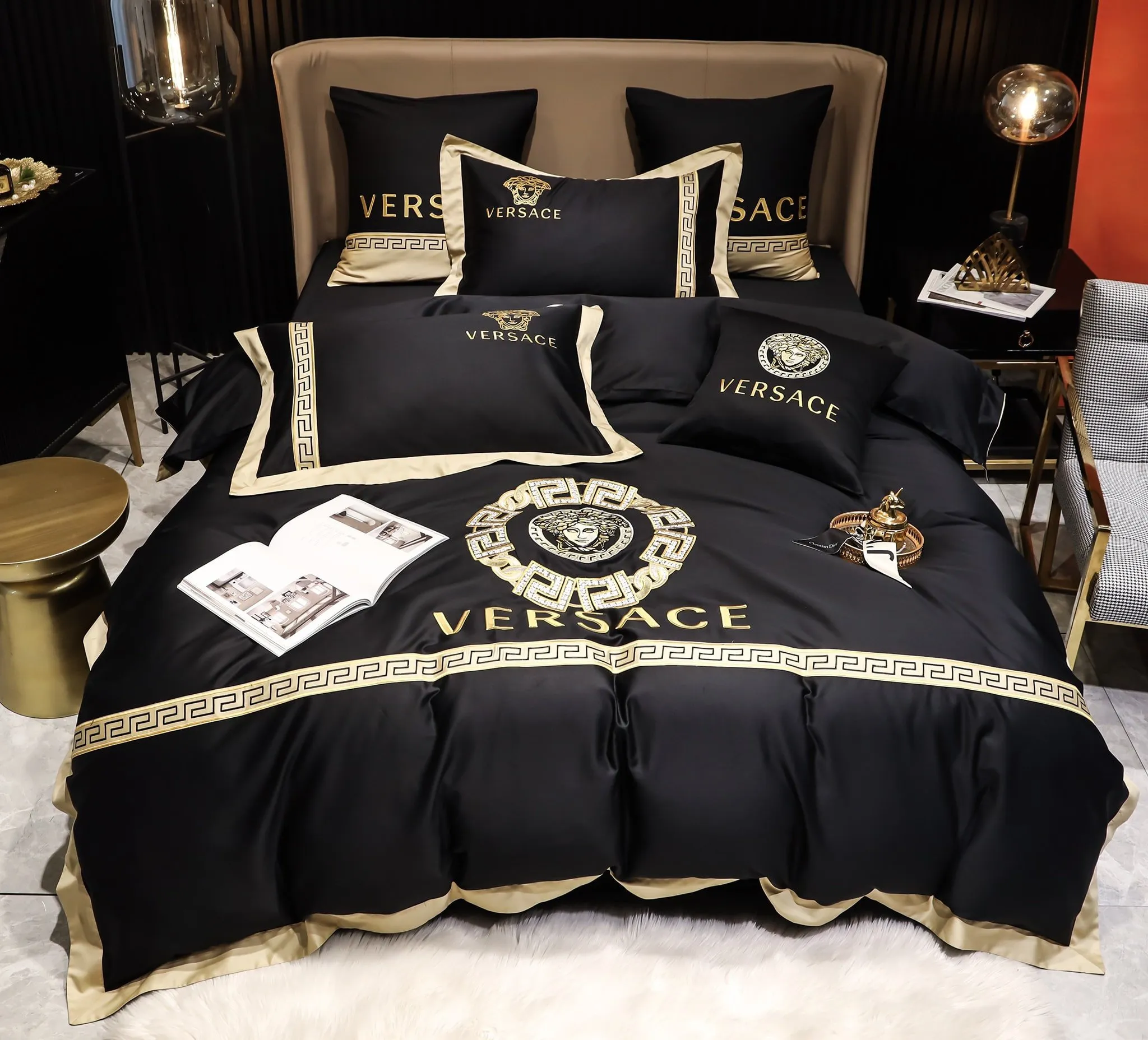 Gianni Versace Black Logo Brand Bedding Set Luxury Bedroom Bedspread Home Decor