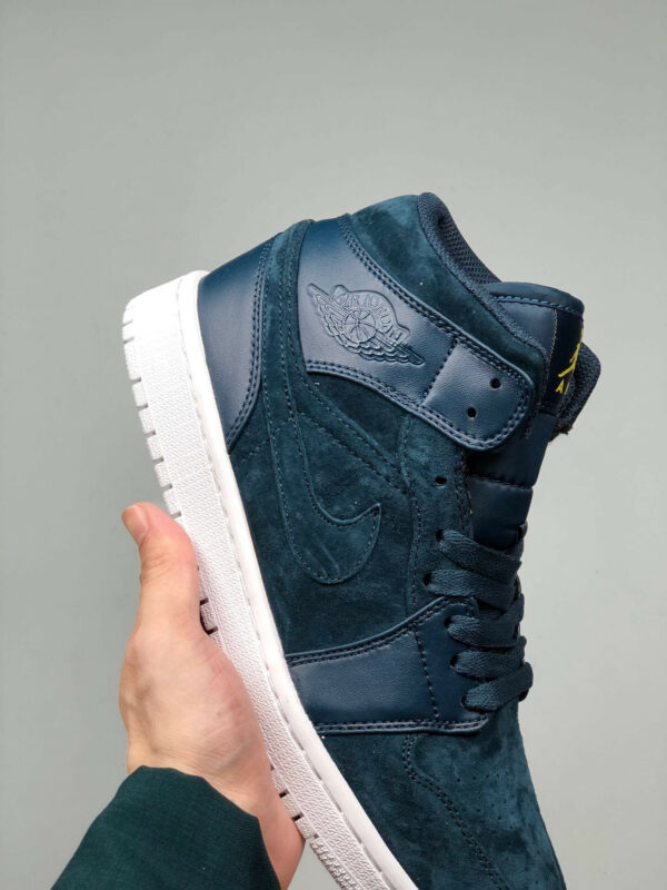 Air Jordan 1 Mid Armory Navy 554724-421 For Sale