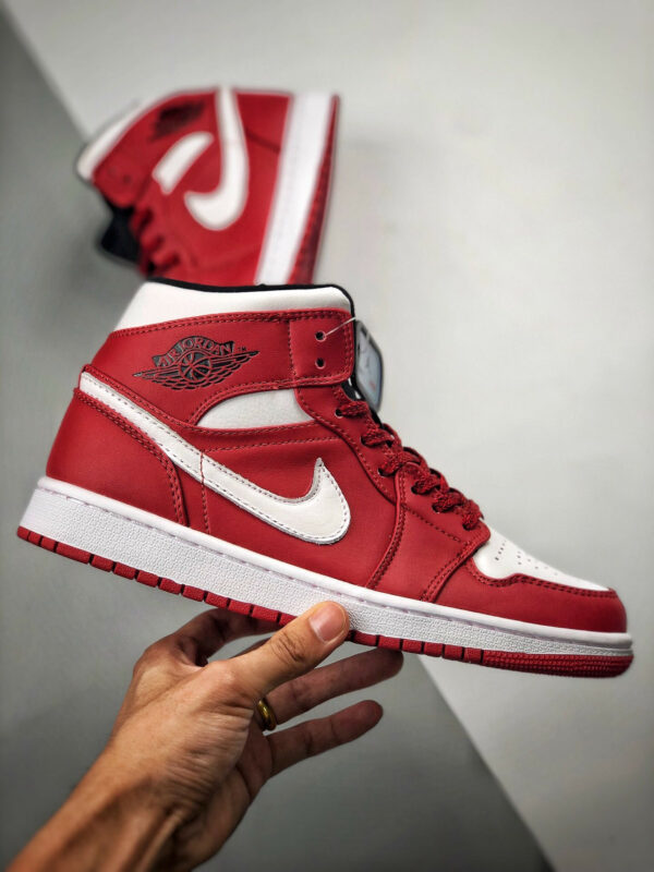 Air Jordan 1 Mid Chicago Gym RedWhite