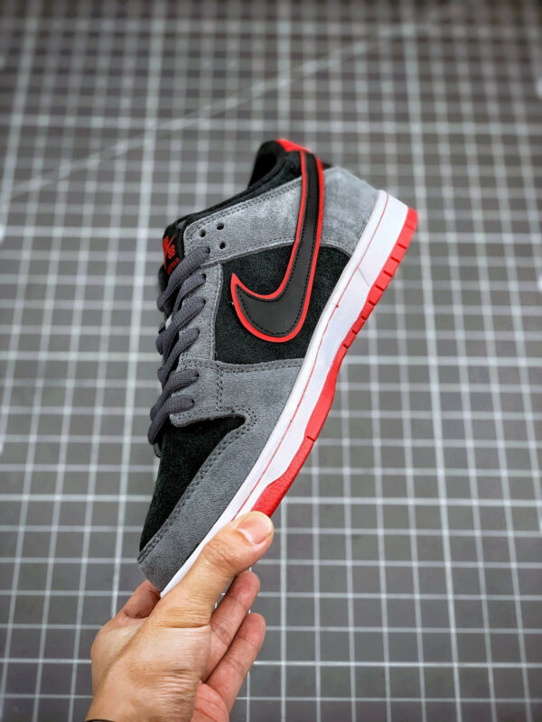 Ishod Wair x Nike SB Dunk Dark Grey University Red White Black