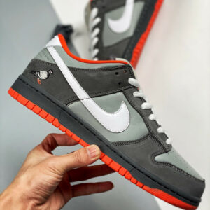 Jeff Staple x Nike SB Dunk Low Pro Pigeon Grey White For Sale