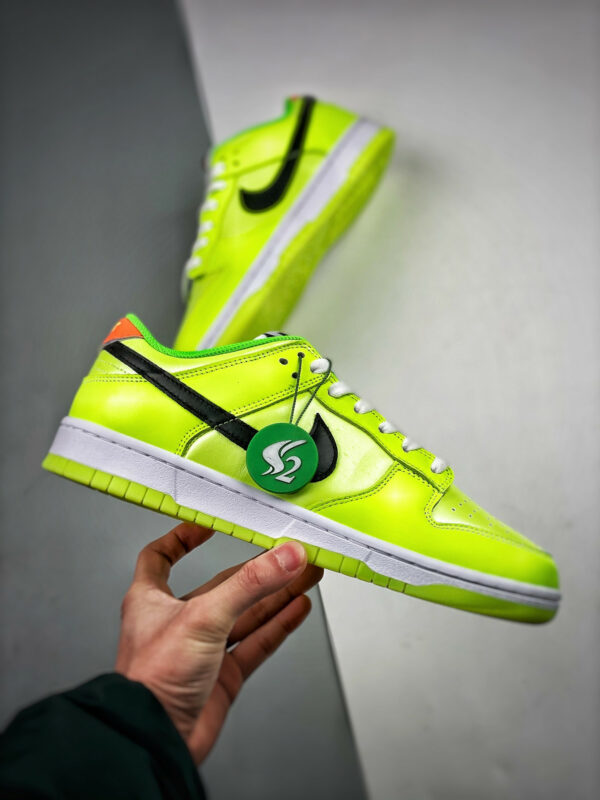 Nike Dunk Low Glow in the Dark Venom Green Black-Glow FJ4610-702 For Sale