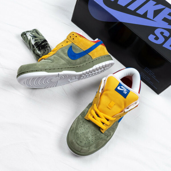 Nike SB Dunk Low Puff N Stuff Oil GreenInternational Blue