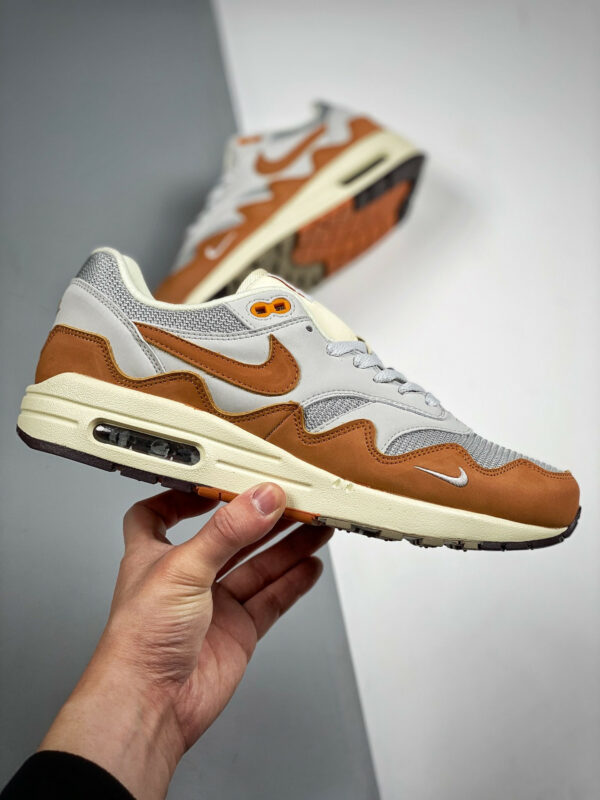 Patta x Nike Air Max 1 Metallic Silver Monarch-Pure Platinum For Sale