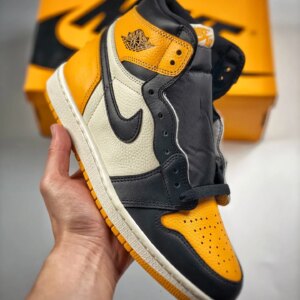 Air Jordan 1 High OG Yellow Toe 2022 Black Taxi-White 555088-711 For Sale