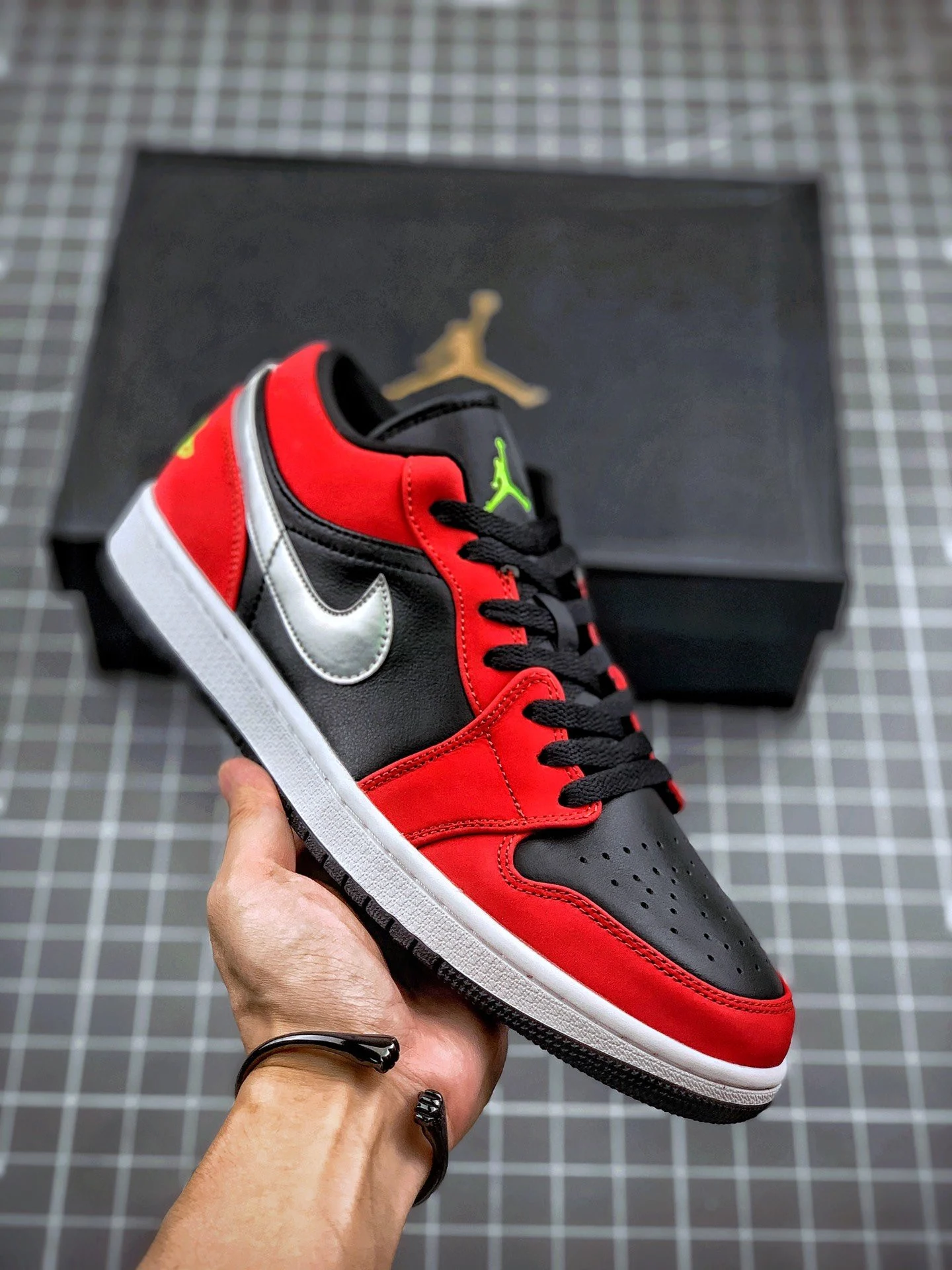 Air Jordan 1 Low Black Green Pulse-Gym Red-White For Sale