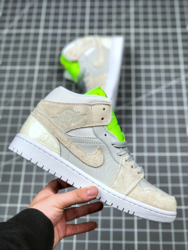 Air Jordan 1 Mid Vast Grey Ghost Green-White For Sale