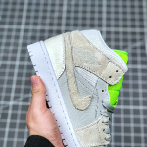 Air Jordan 1 Mid Vast Grey Ghost Green-White For Sale