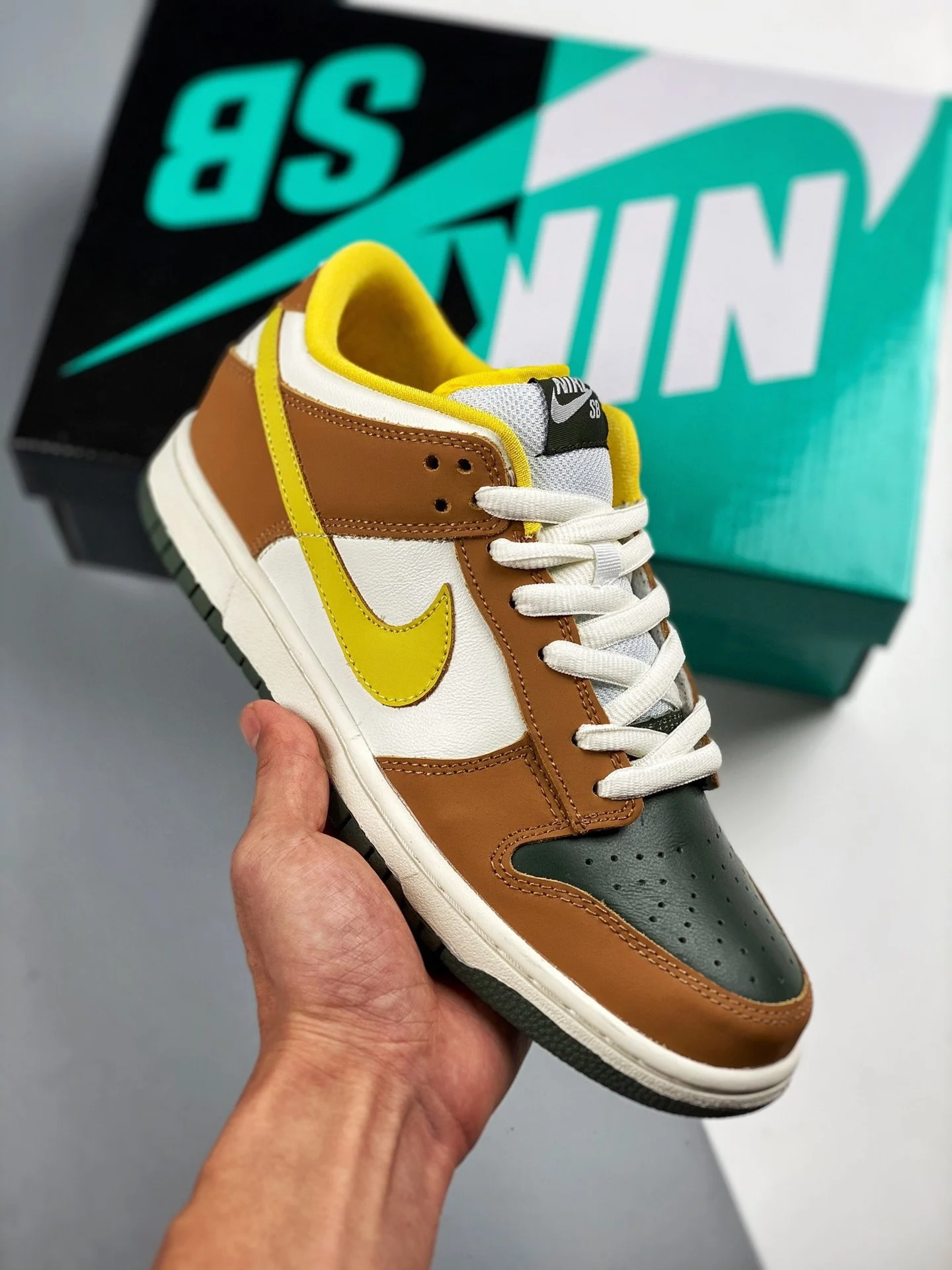 Nike SB Dunk Low Pro Vapor Mineral Yellow For Sale