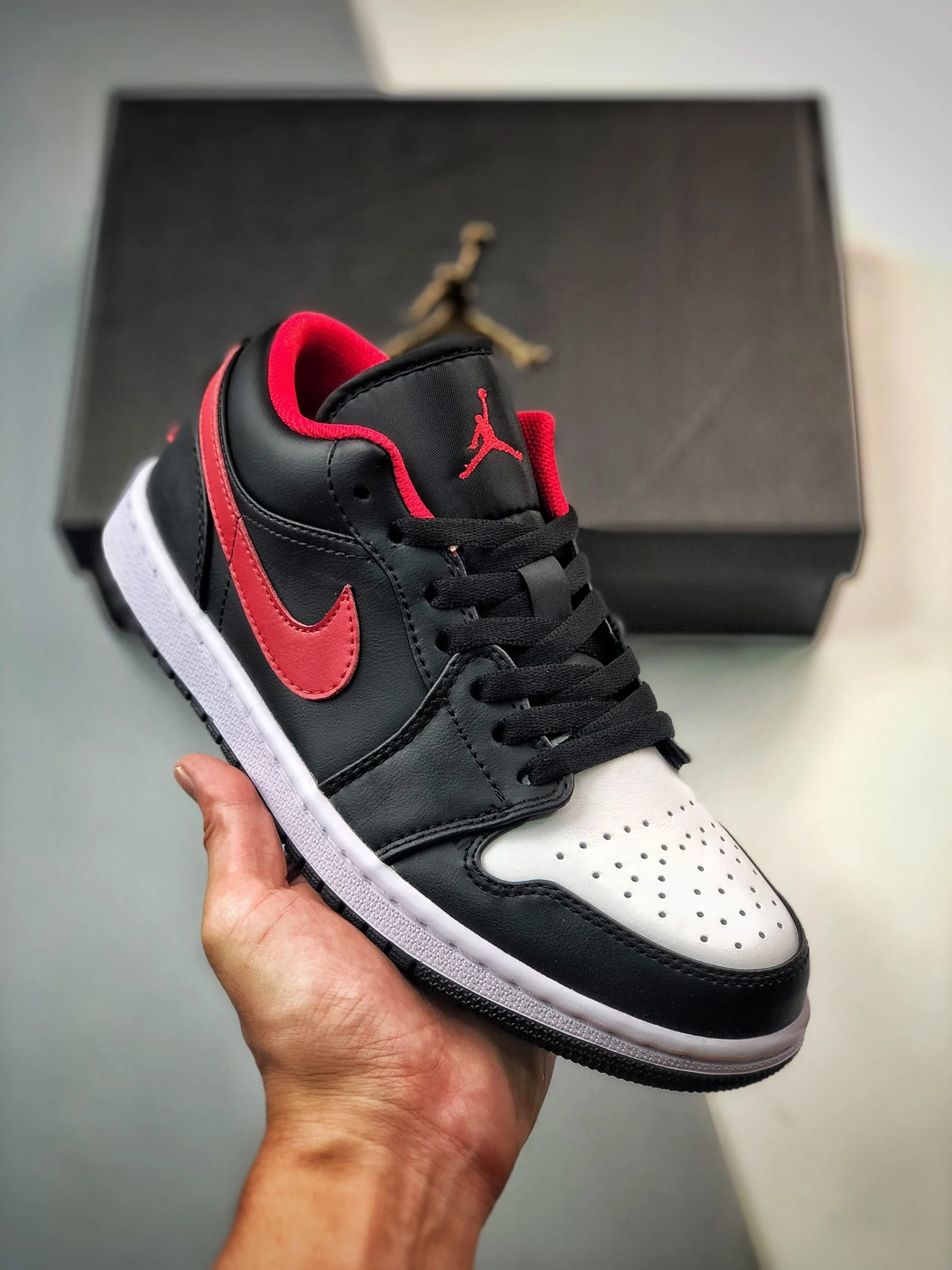 Air Jordan 1 Low White Toe Black White-Red 553558-063 For Sale