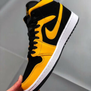 Air Jordan 1 Mid Reverse New Love Black Yellow On Sale