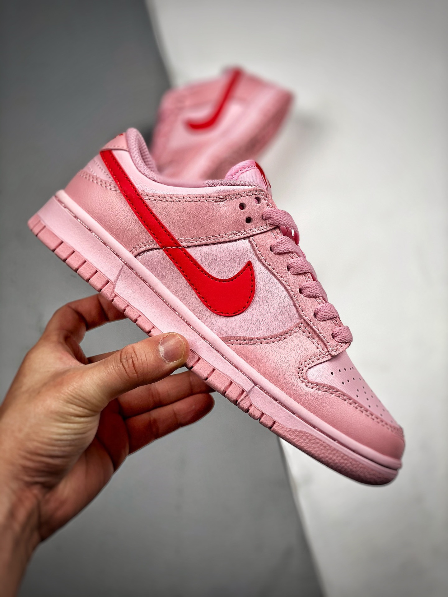 Nike Dunk Low Triple Pink DH9756-600 For Sale