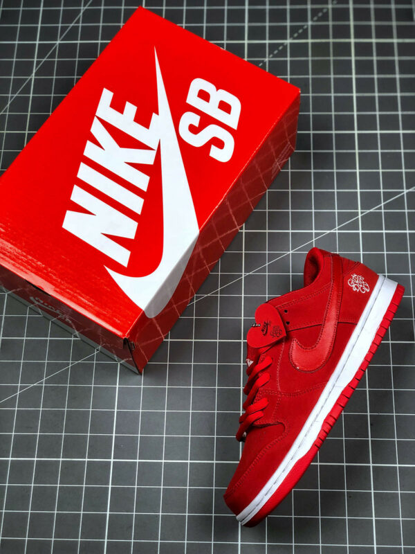 Nike Sb Dunk Low Pro Coming Back Home Verdy Red White For Sale