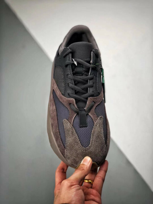 Adidas Yeezy Boost 700 Mauve EE9614 For Sale