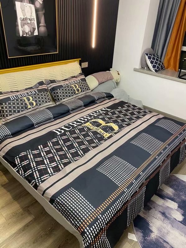 Burberry Logo Brand Bedding Set Bedroom Luxury Bedspread Home Decor