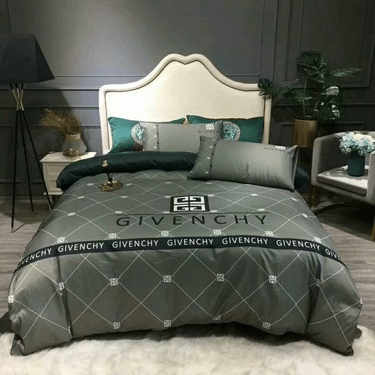 Gevenchy Logo Brand Bedding Set Home Decor Luxury Bedroom Bedspread