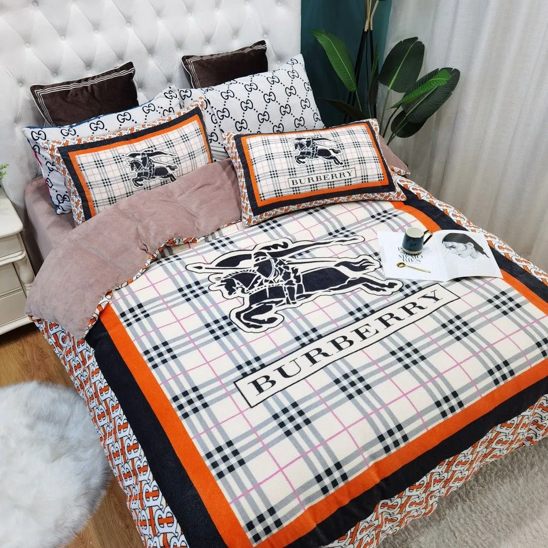 Burberry Logo Brand Bedding Set Bedroom Luxury Bedspread Home Decor