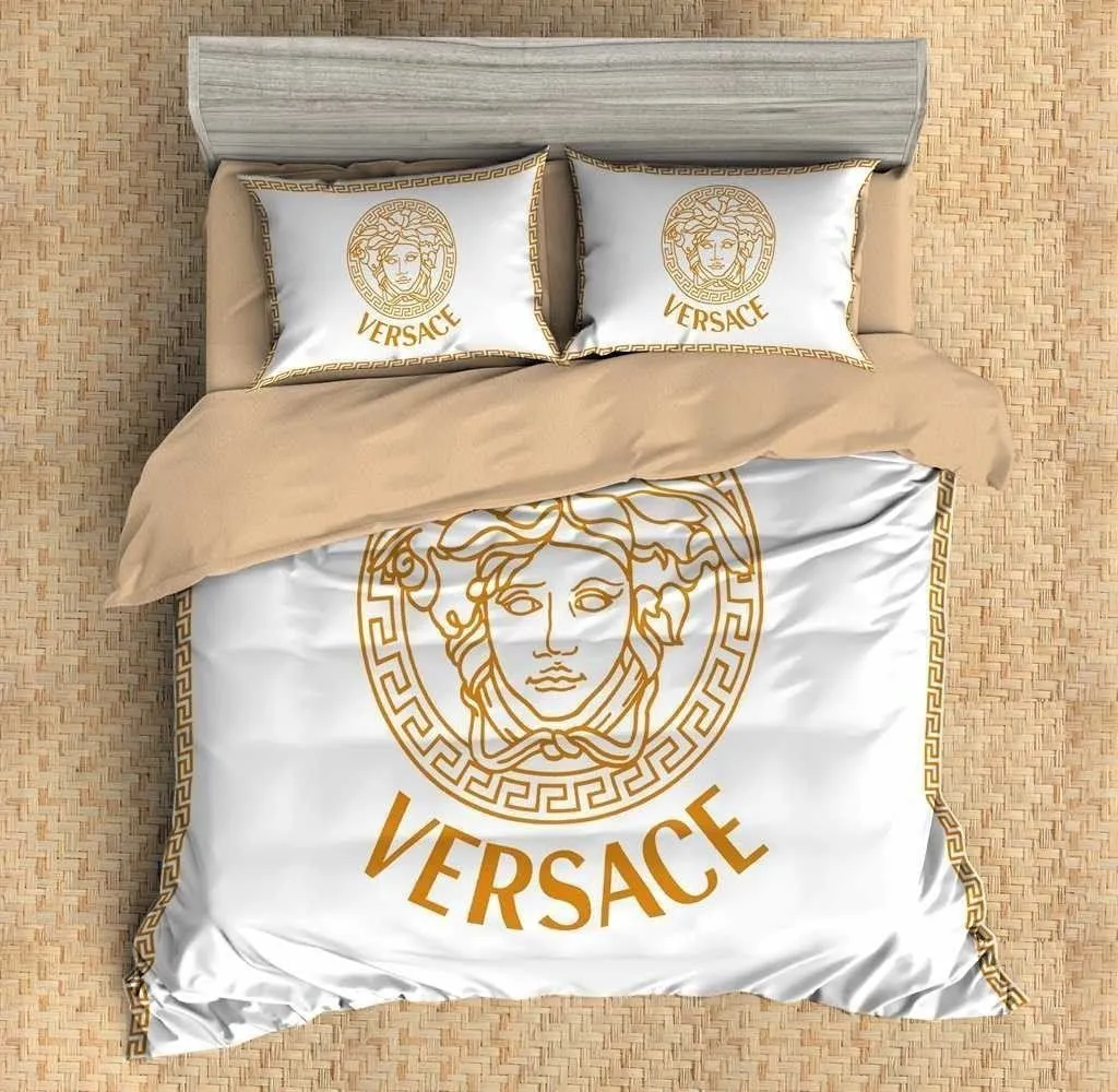 Versace White Golden Logo Brand Bedding Set Home Decor Bedroom Bedspread Luxury