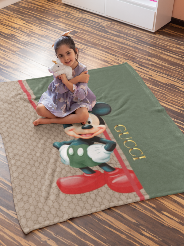 Gucci Mickey Logo Fleece Blanket Fashion Brand Home Decor Luxury