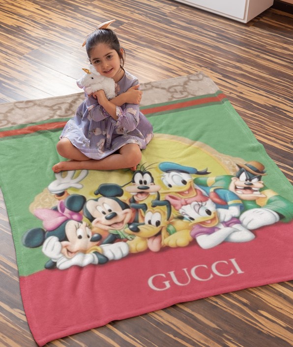 Gucci Mickey Family Logo Fleece Blanket Home Decor Fashion Brand Luxury