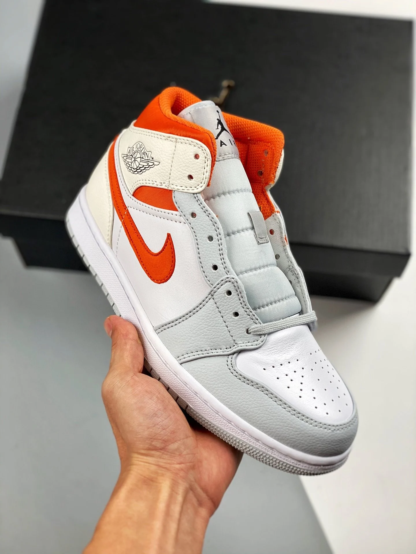 Air Jordan 1 Mid White Starfish-Pure Platinum-Sail For Sale