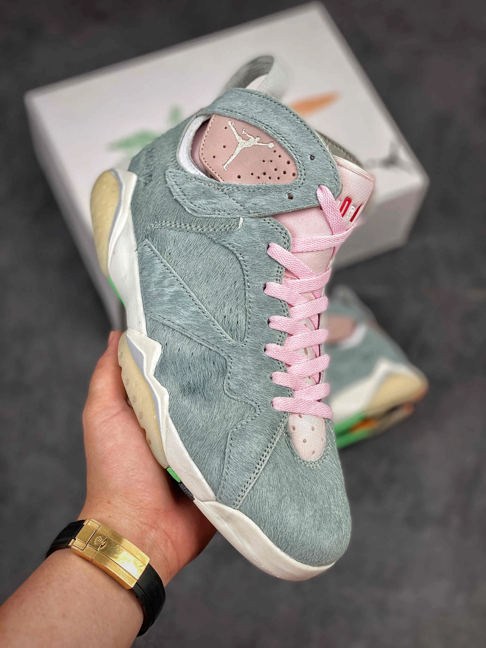 Air Jordan 7 SE Hare 2.0 Neutral Grey White-Pink Foam For Sale