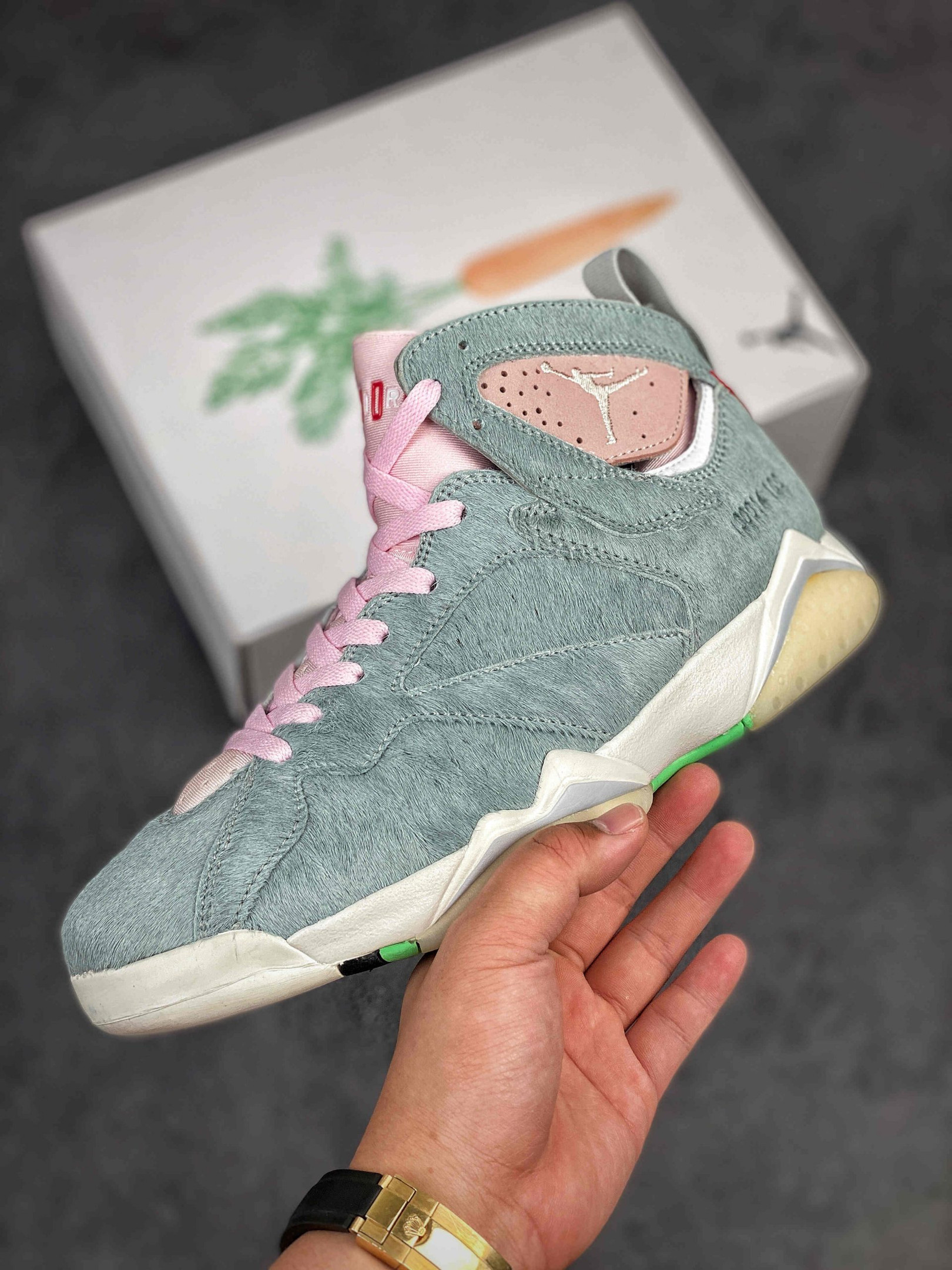 Air Jordan 7 SE Hare 2.0 Neutral Grey White-Pink Foam For Sale