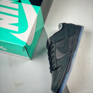 Atlas x Nike SB Dunk Low 35MM Black 504750-086 For Sale