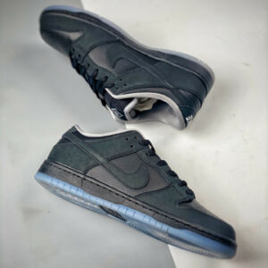 Atlas x Nike SB Dunk Low 35MM Black 504750-086 For Sale