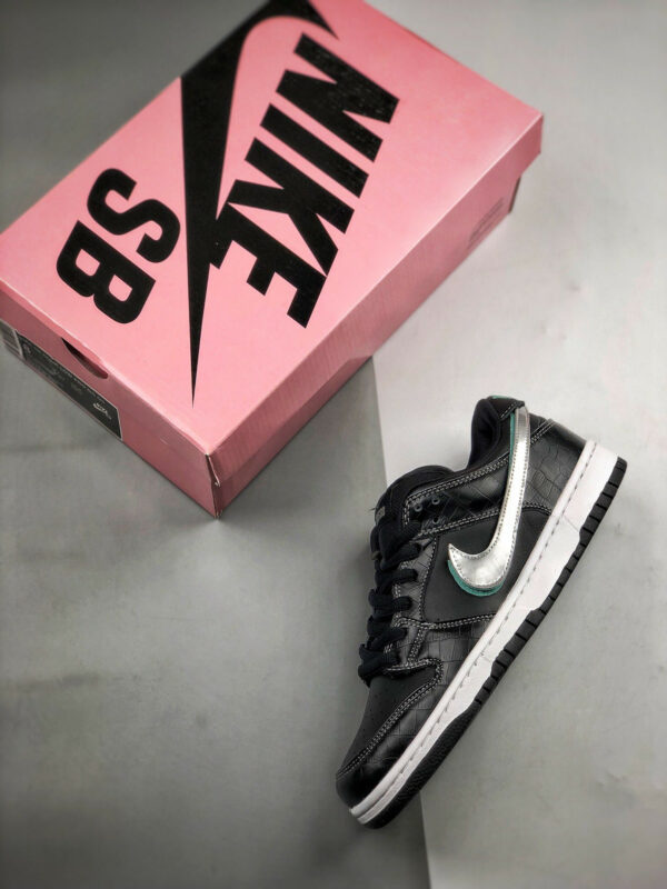 Diamond Supply Co x Nike SB Dunk Low Black For Sale