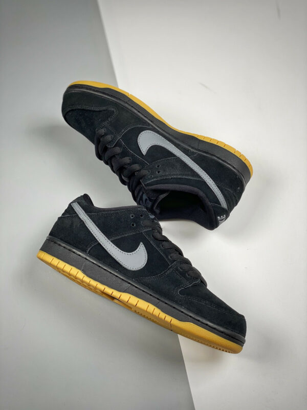 Nike SB Dunk Low Fog Black Gum For Sale