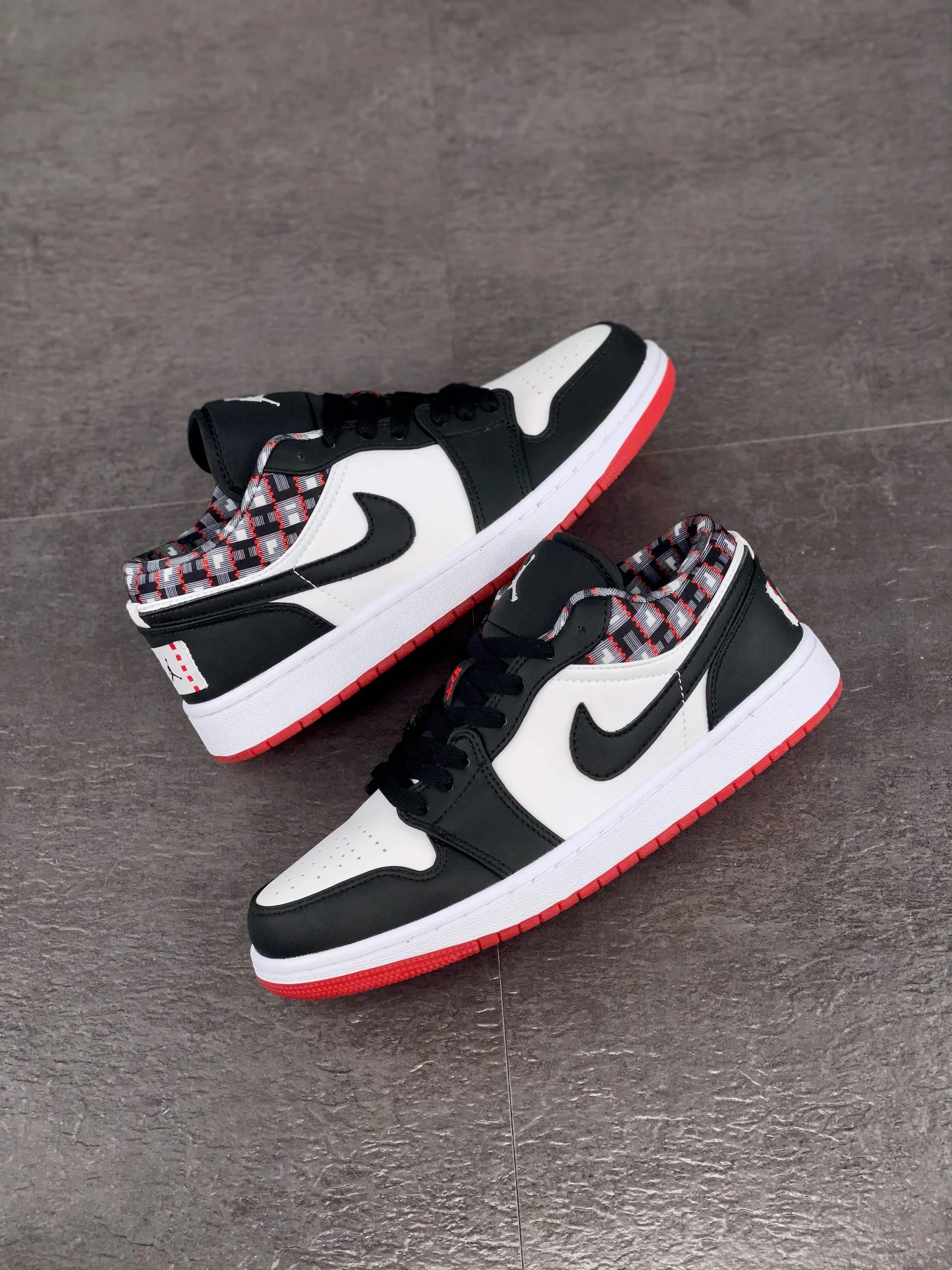 Air Jordan 1 Low Quai 54 Black White DM0095-106 For Sale