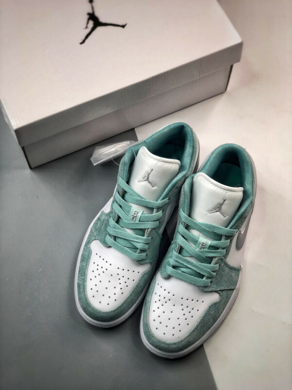 Air Jordan 1 Low New Emerald White-Light Steel Grey DN3705-301 For Sale