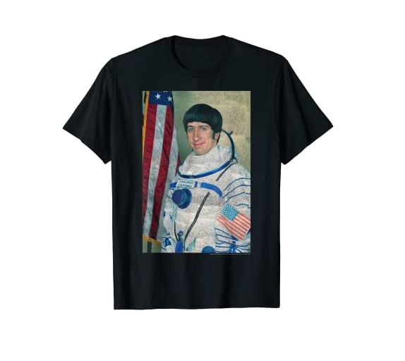 The Big Bang Theory Howard Wolowitz Space Suit Portrait Unisex Classic T Shirt