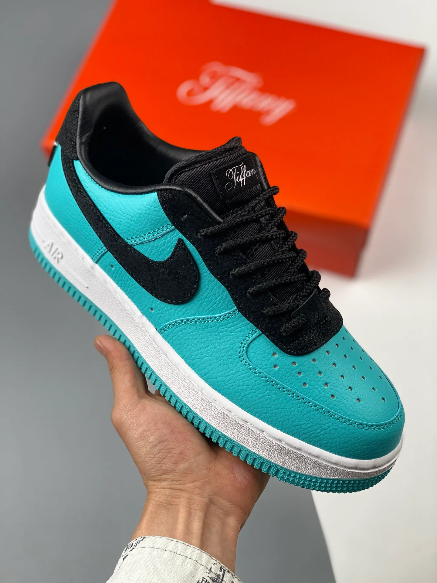 Tiff & Co. x Nike Air Force 1 Low Aqua Black White For Sale