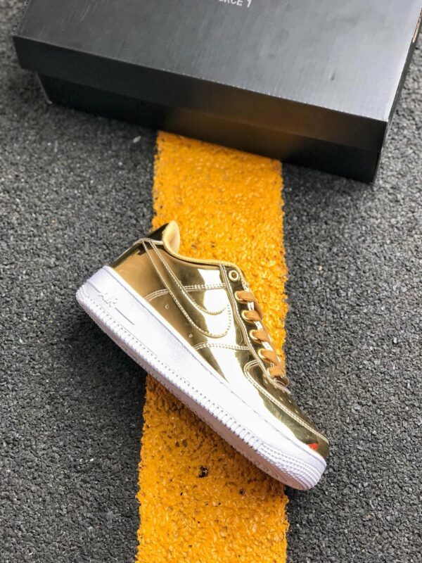 Nike Air Force 1 SP Liquid Gold Metallic Gold Club Gold White For Sale